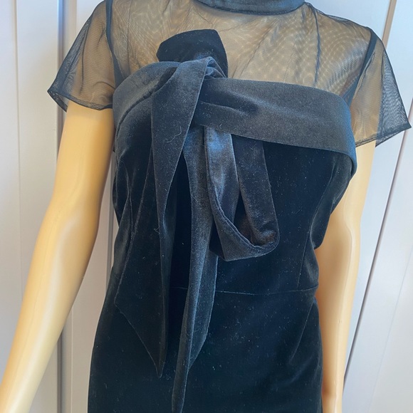 GOODBYE 😎JS Collections Bow-front
Illusion Sheath Dress in Black - Picture 8 of 15